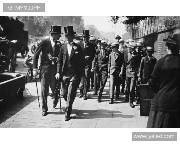 足球明星的教育背景揭秘他们都上过学吗