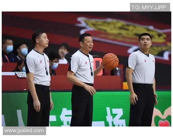 张磊深度解析篮球技巧与心得分享助你提升球技的秘密武器